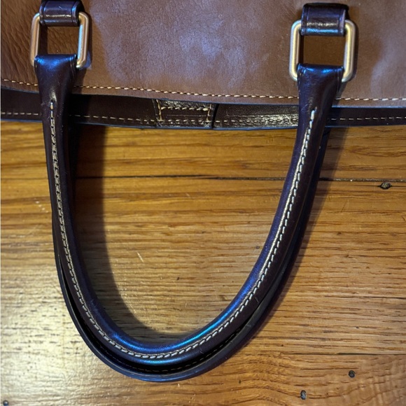 Dooney & Bourke Nubuck suede and leather Chelsea tote bag. Beautiful Fall bag - Picture 9 of 16